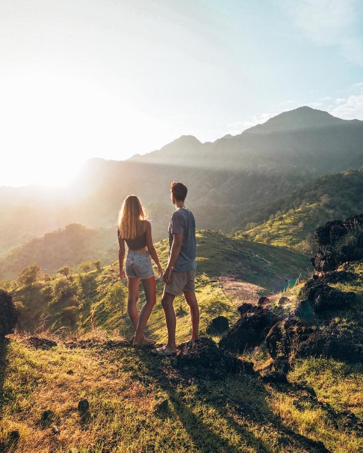 Mangroove Bay Boutique Hostel Banyuwedang Ngoại thất bức ảnh