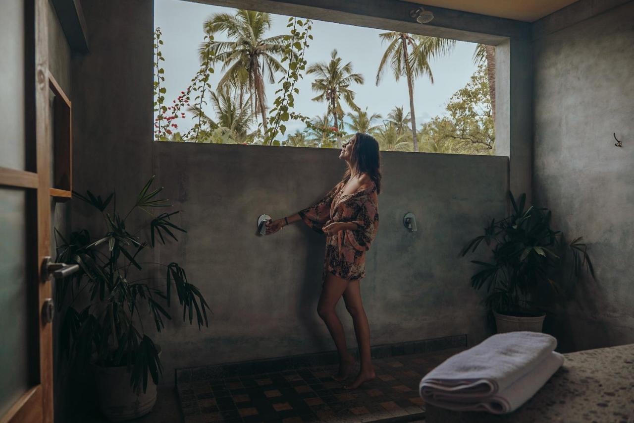 Mangroove Bay Boutique Hostel Banyuwedang Ngoại thất bức ảnh