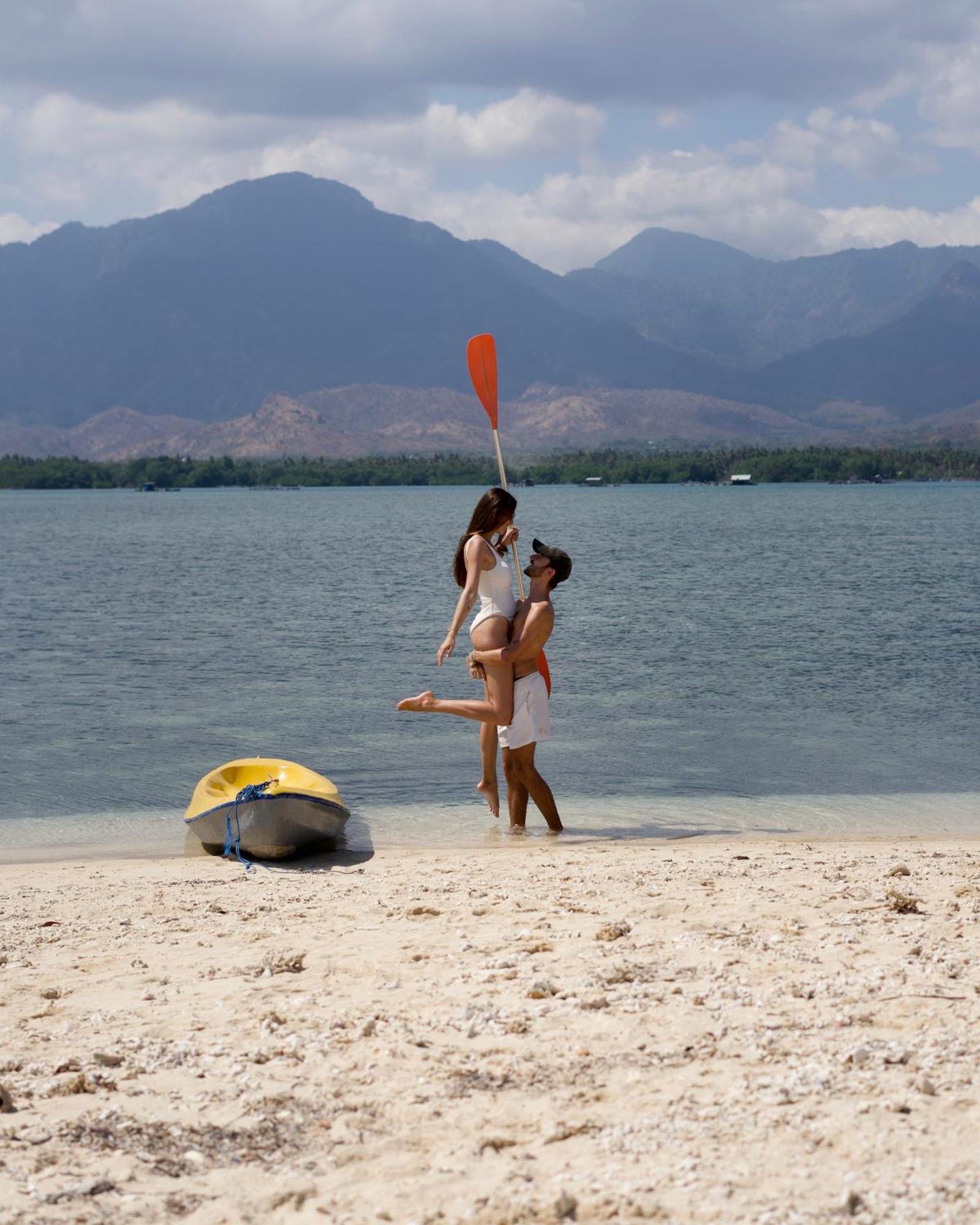 Mangroove Bay Boutique Hostel Banyuwedang Ngoại thất bức ảnh
