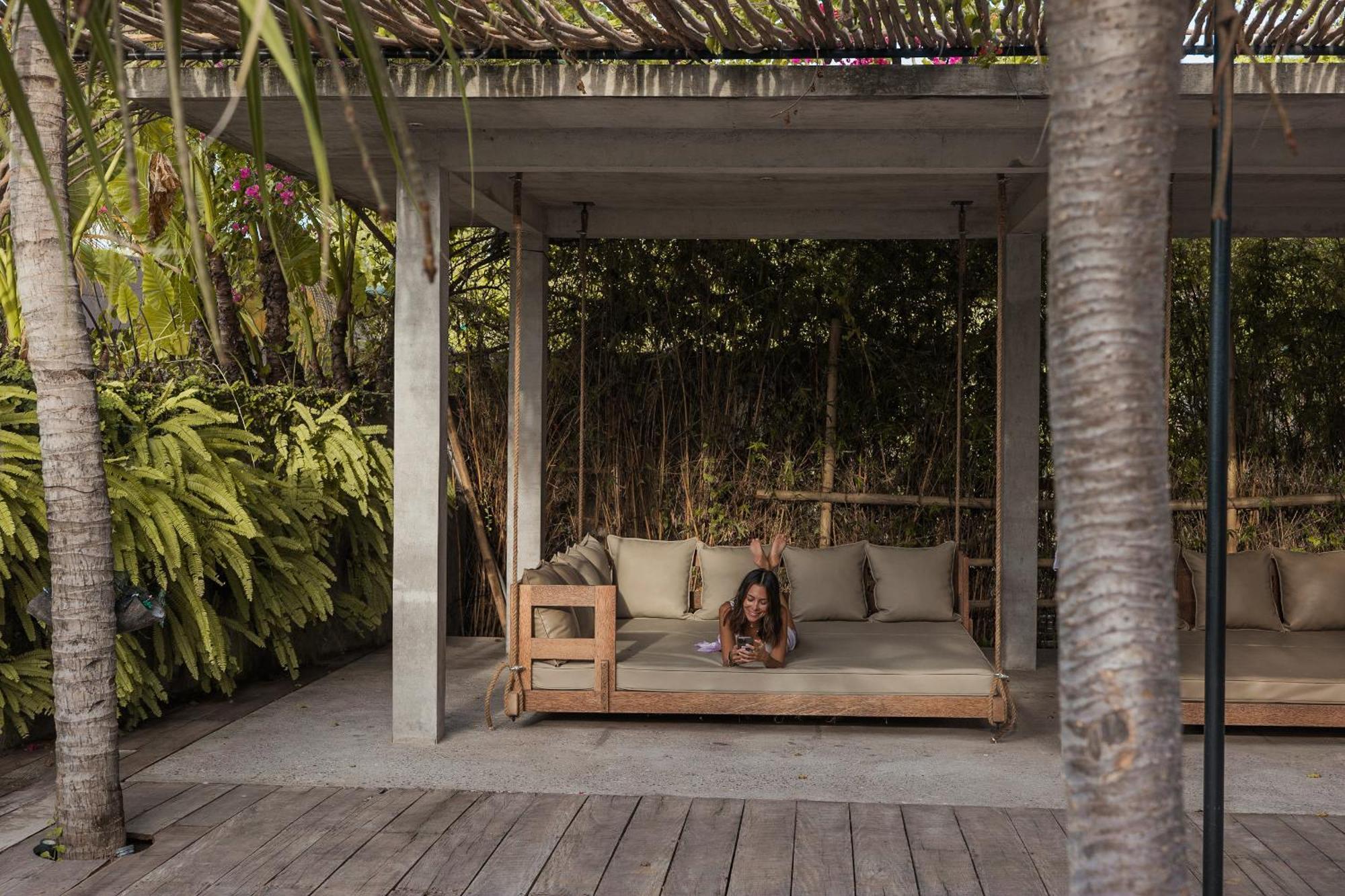 Mangroove Bay Boutique Hostel Banyuwedang Ngoại thất bức ảnh