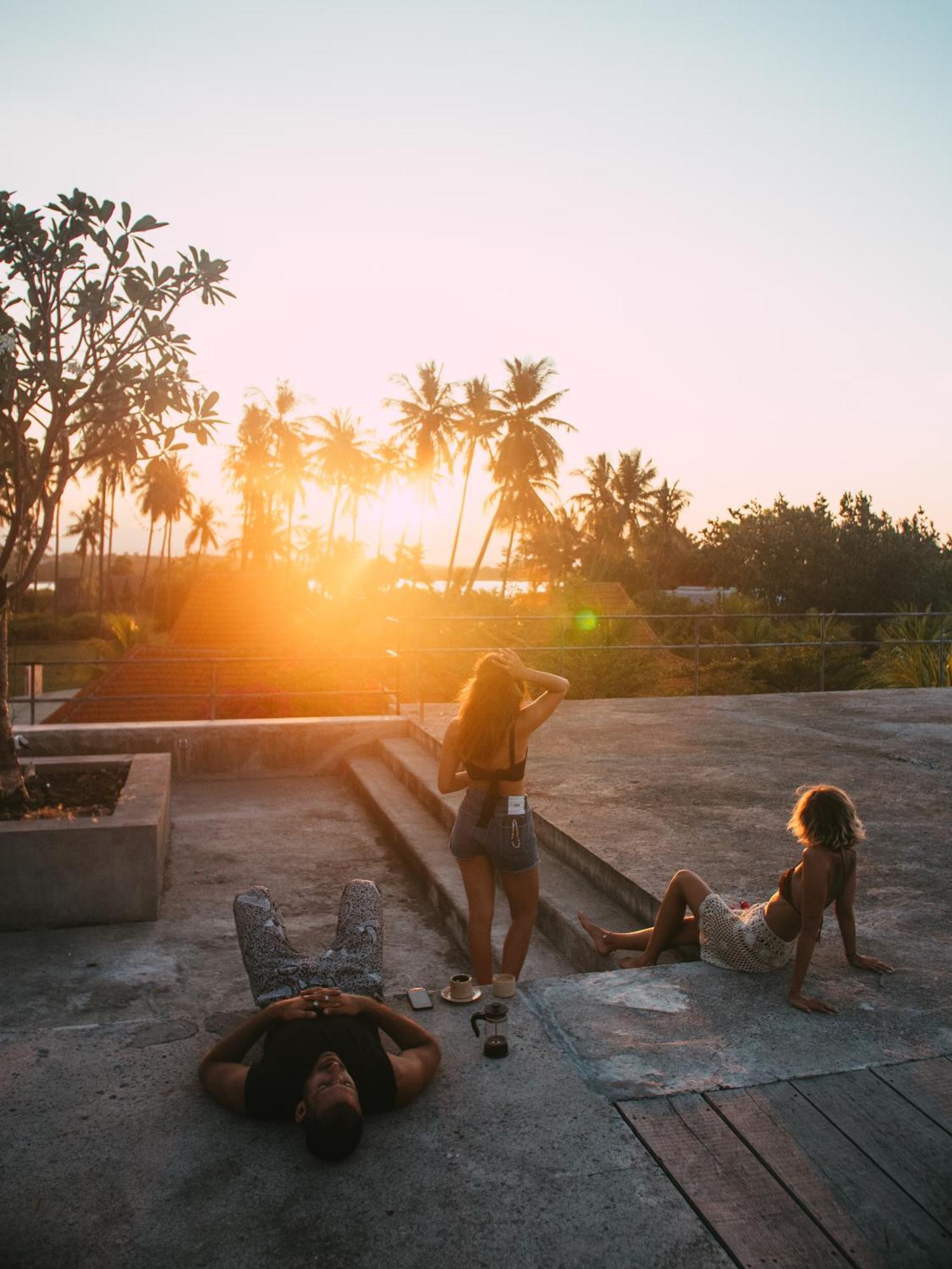 Mangroove Bay Boutique Hostel Banyuwedang Ngoại thất bức ảnh