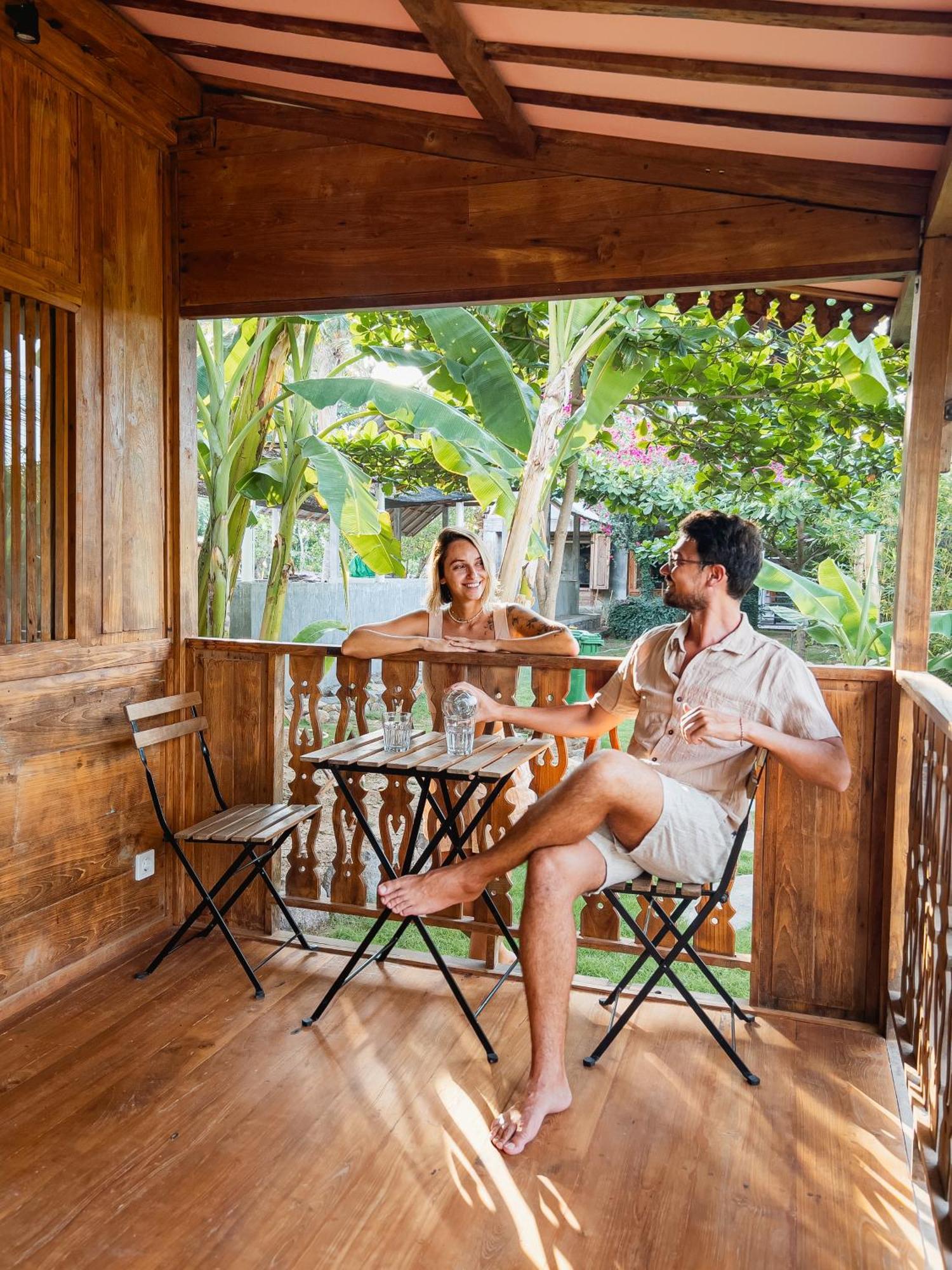 Mangroove Bay Boutique Hostel Banyuwedang Phòng bức ảnh